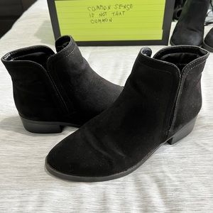 Ankle booties